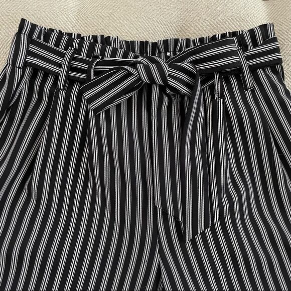 Popsugar Black White Stripe High Paperbag Waist Wide Leg Tie Waist Crop Pants S - Picture 3 of 8